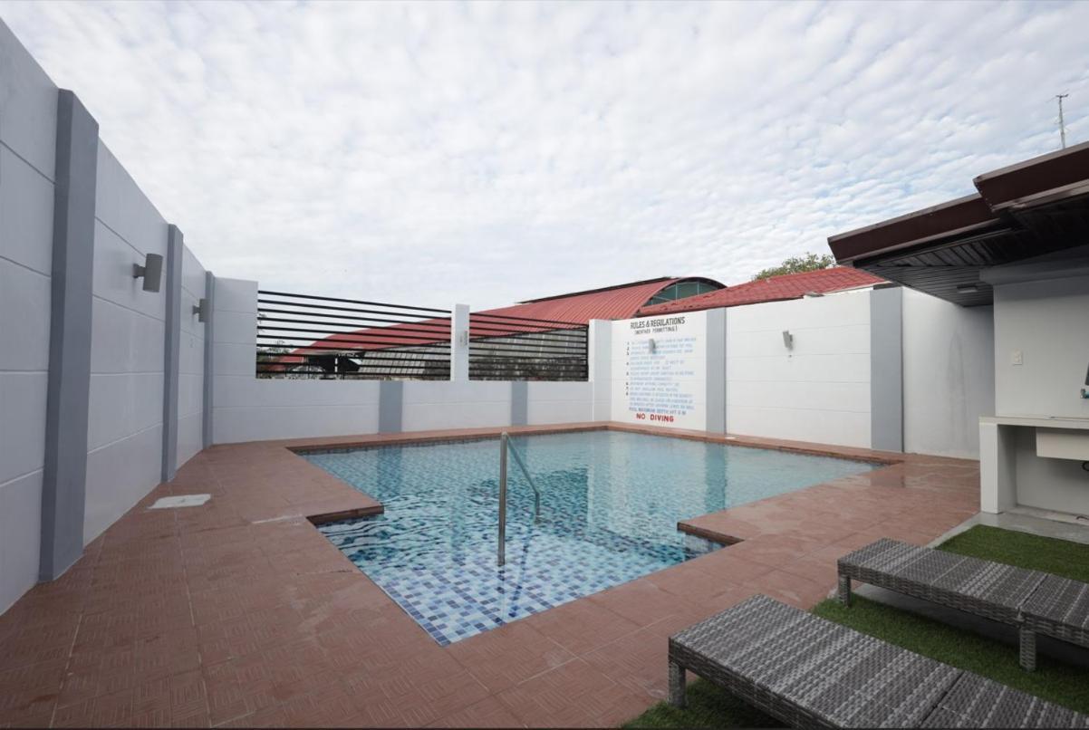 Jjphr Hotel San Antonio Lubao Eksteriør billede